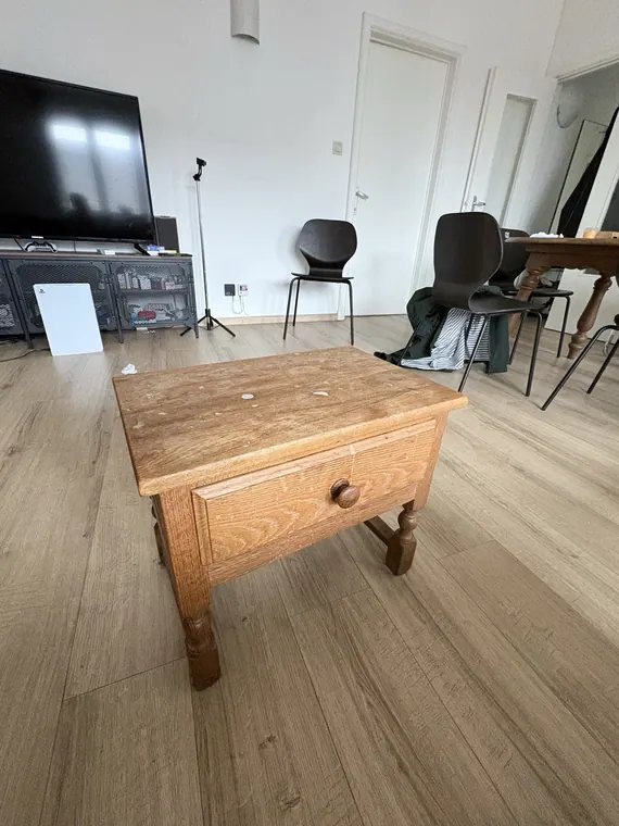 Table basse en chêne avec tiroir